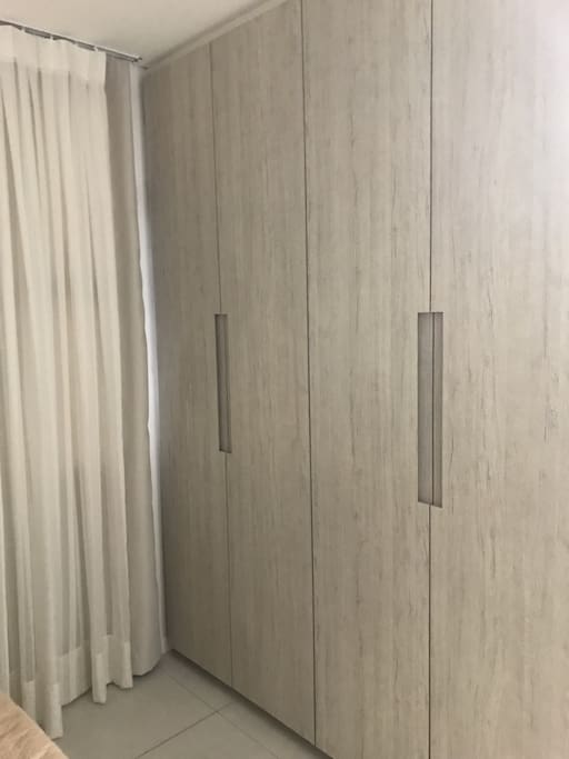 QUARTO CASAL