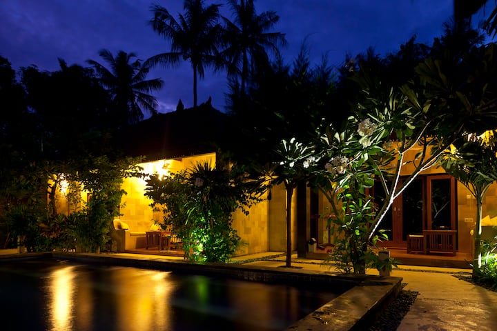 Munic Room Pool Access • TAMAN senang • Gili Air