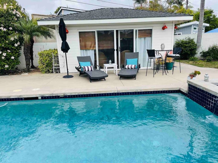 Poolhouse studio