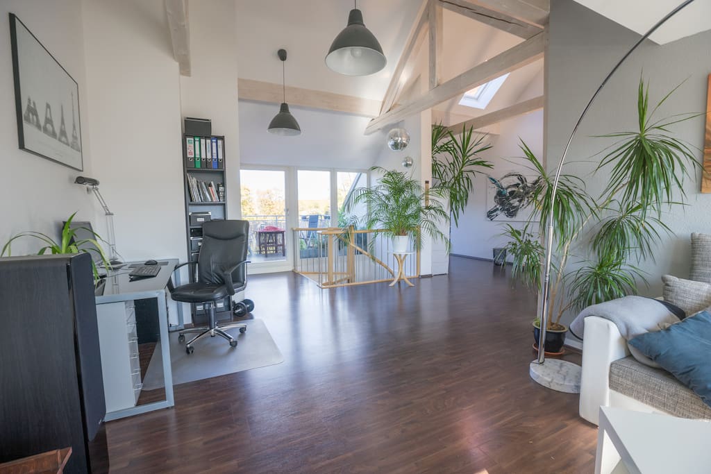 Atelier 2 (Living / Dining Room 2)