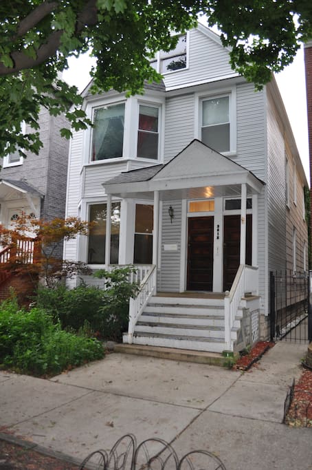 1st Floor in Charming Neighborhood