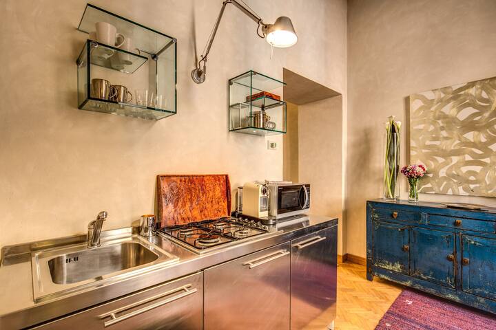 1 Min to Pantheon – Designer 2BR Apt with 3 AC gallery image 4