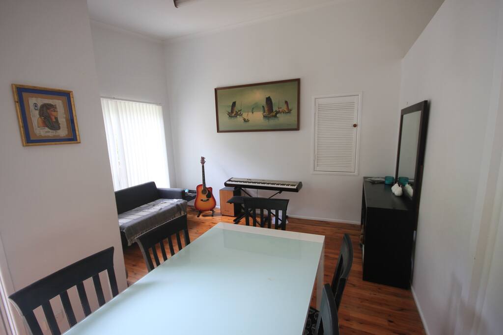Dining/Music room