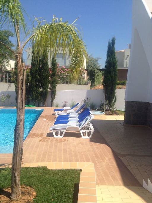Terrasse am Pool