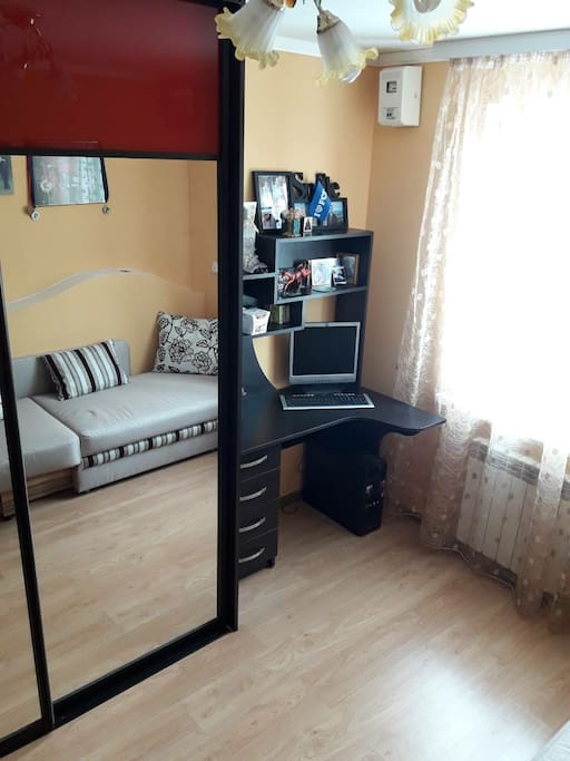 Комната с односпальной кроватью