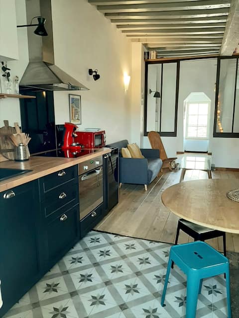 Airbnb performant: Burgundian rooftop apartment à Dijon