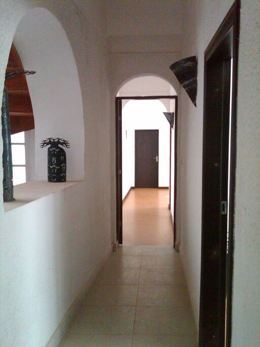 couloir d entrée propre et design