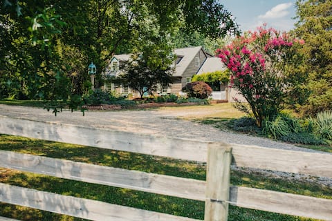 Secluded 14 Acre Entire French Farmhouse & Stream