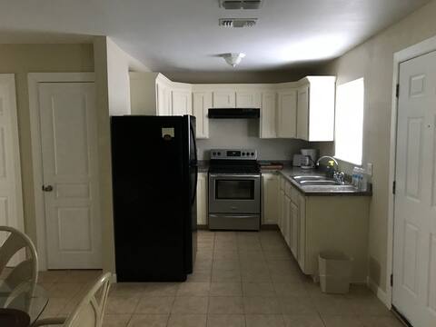 Popular Airbnb listing: Cozy Getaway Cottage in Port Isabel