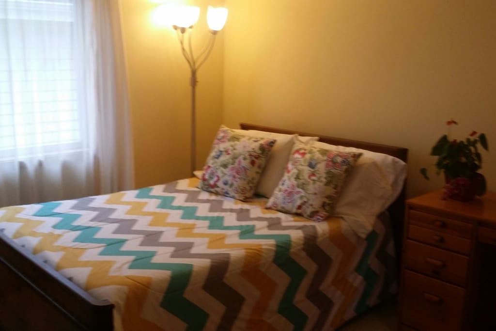 Full bed