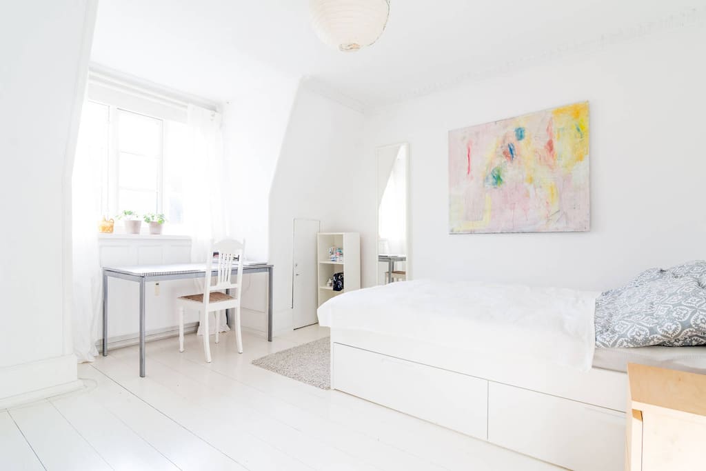 Room with duble bed (140cmx200)
