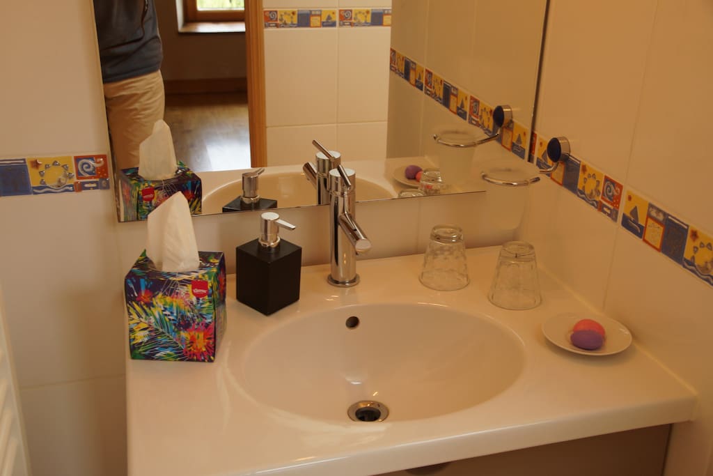 Le cabinet de toilette dans votre chambre