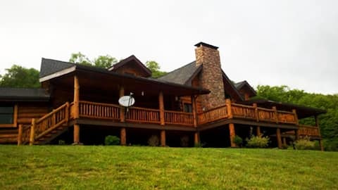 Bear Trail Lodge