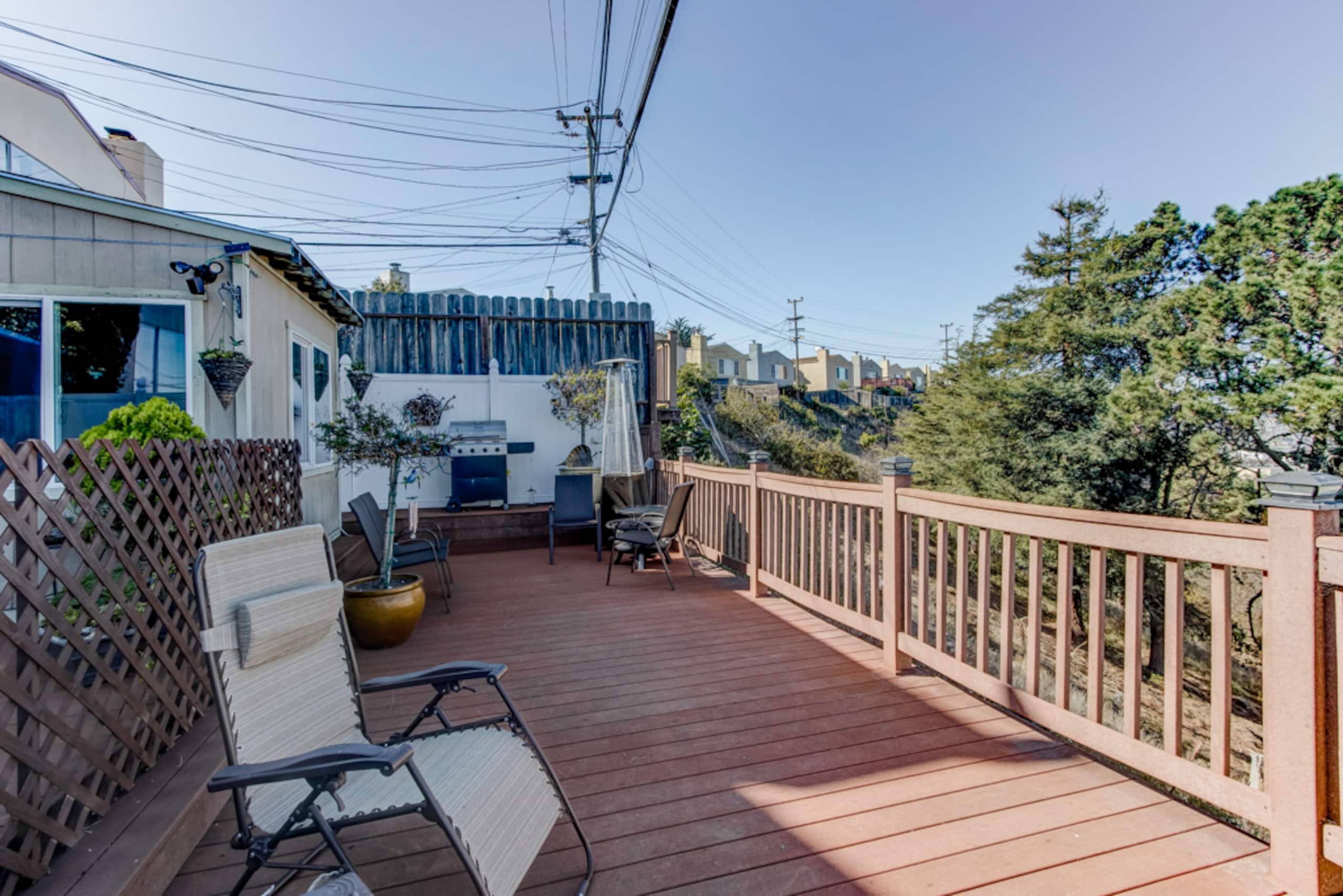 Home in Daly City · ★4.89 · 3 bedrooms · 3 beds · 2 baths - Image 29