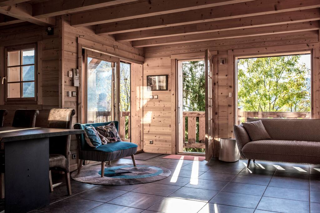 Ground Floor Living Room (Oct 2017)