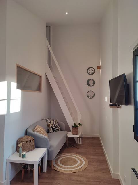 Top Airbnb: The Workshop – Small house in the heart of the village in Saint Georges D'oléron