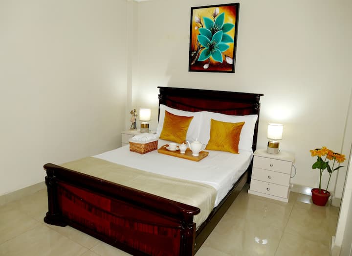 Condominium Charito+593959620495
Aire A/C - Internet Wi-Fi - Kabelska TV