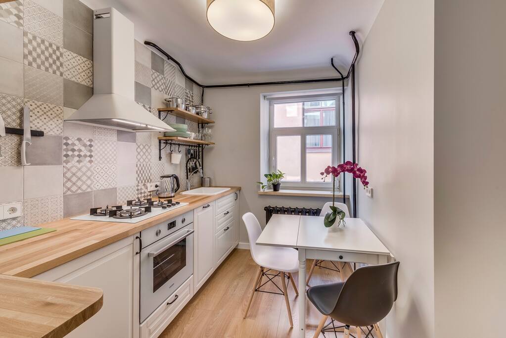 Kitchen 1