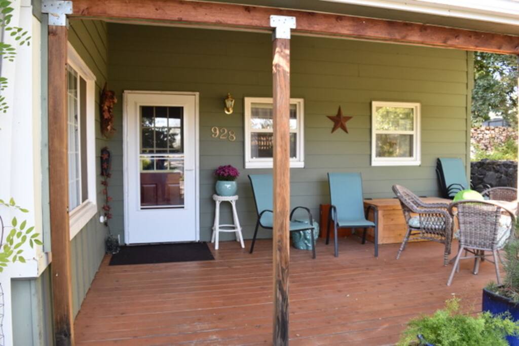 Front entrance, day-time
