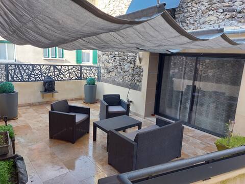 Air-conditioned duplex near Viarhôna 
 4 Person