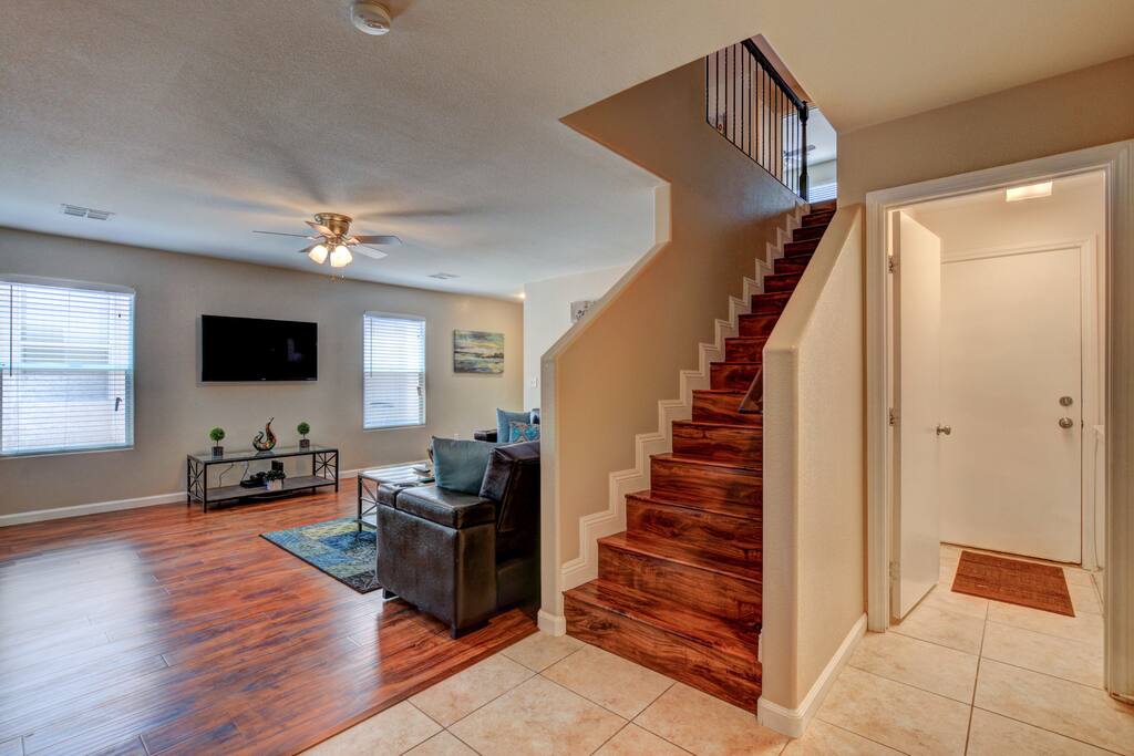 Access to the second floor