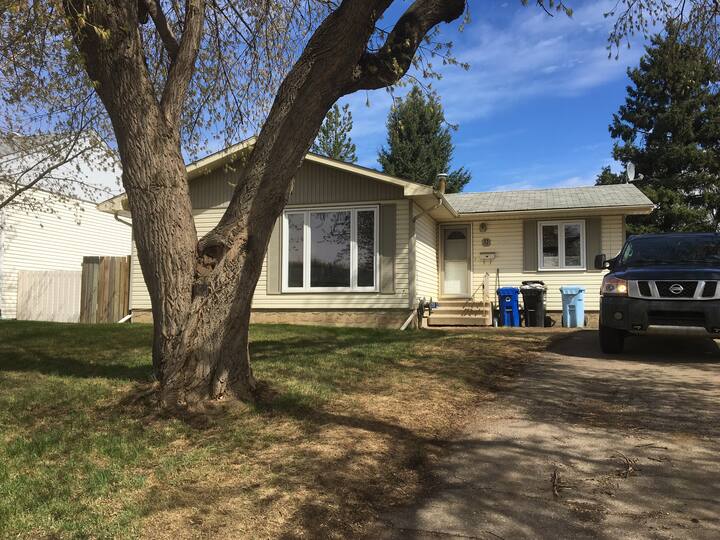 Perfect for workers, Downtown Suite Houses for Rent in Fort McMurray