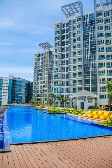 60m infinity swimming pool