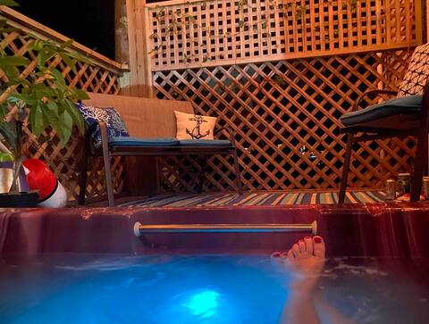 Maine Stay with private hottub, near Brunswick