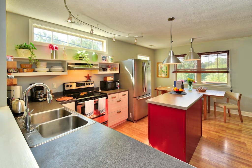 Well-supplied kitchen