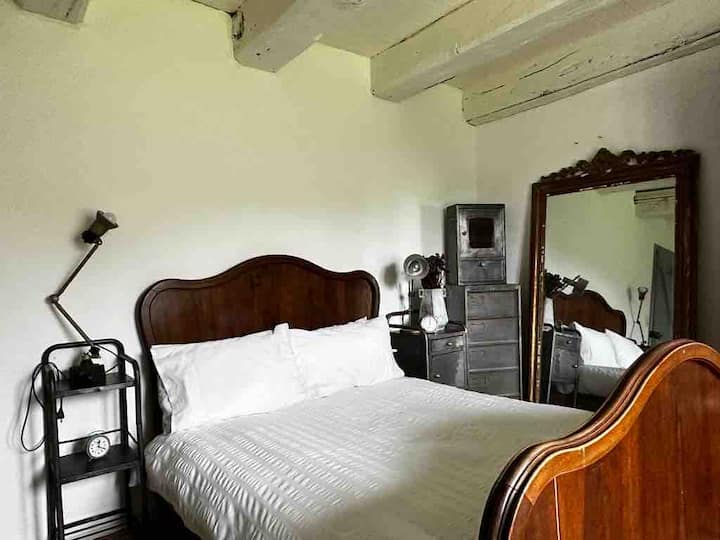 საძინებელი 4