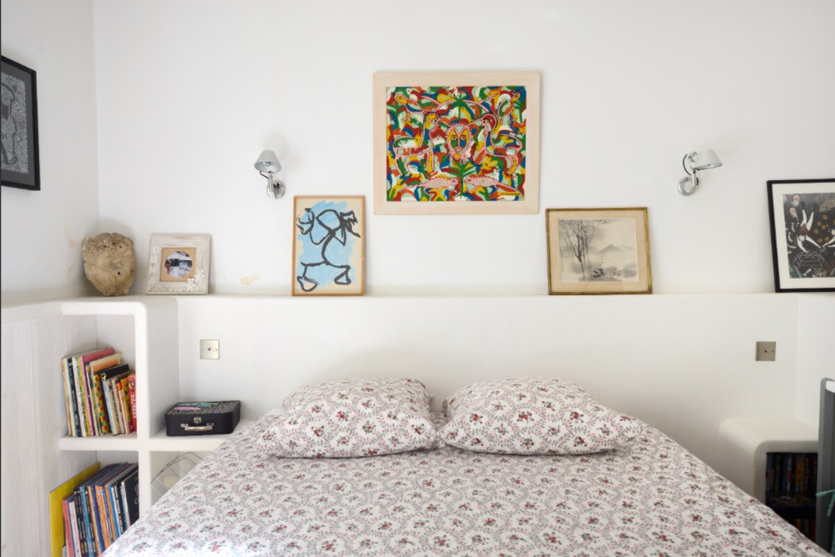 Dormitorio en planta baja/ Chambre RDC