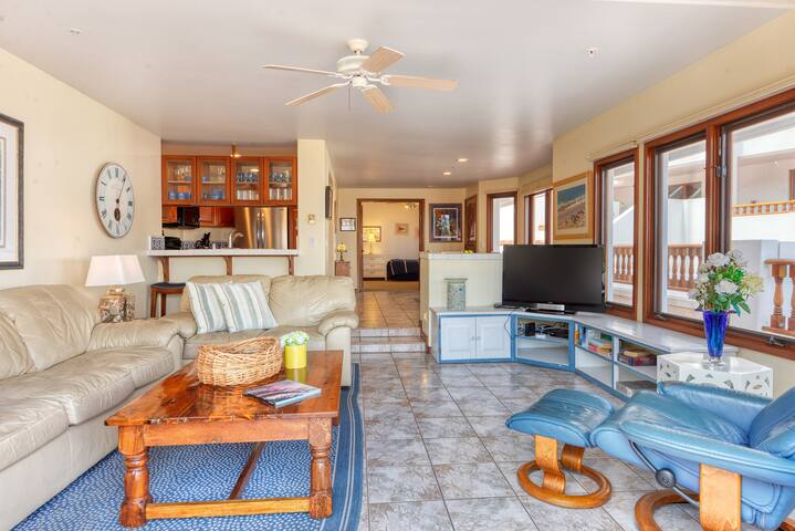 H1785: Spacious 3B|2B Villa, 6 Seater Cart, Views gallery image 3