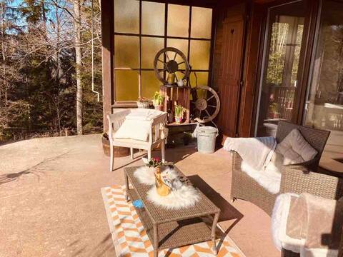 Quiet chalet with amazing view