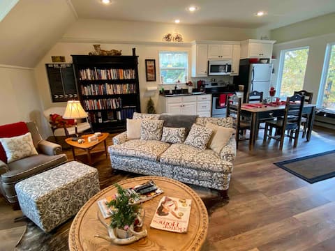 Hummingbird Nest Loft: Spiritual Retrt/Cntry Resrt