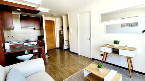 Successful Airbnb property: Cozy central apartment with parking in Calama