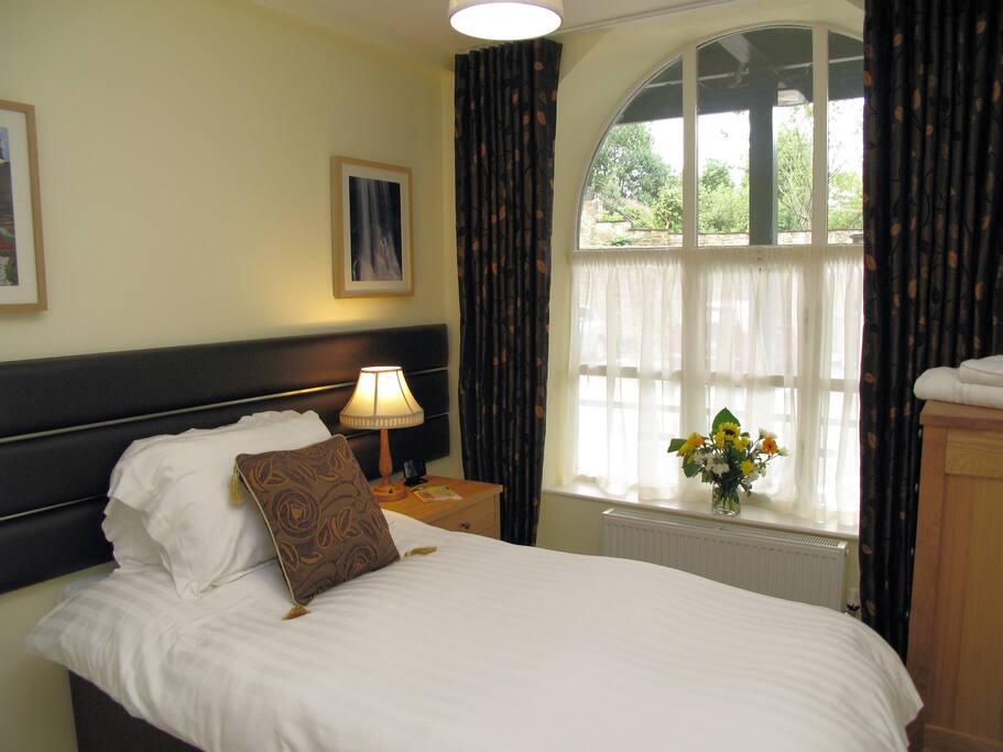 Single Bedroom