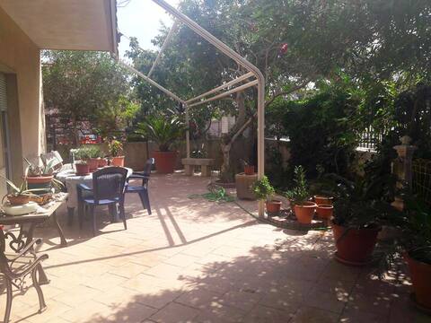 Studio with enclosed garden and wifi at Ragusa