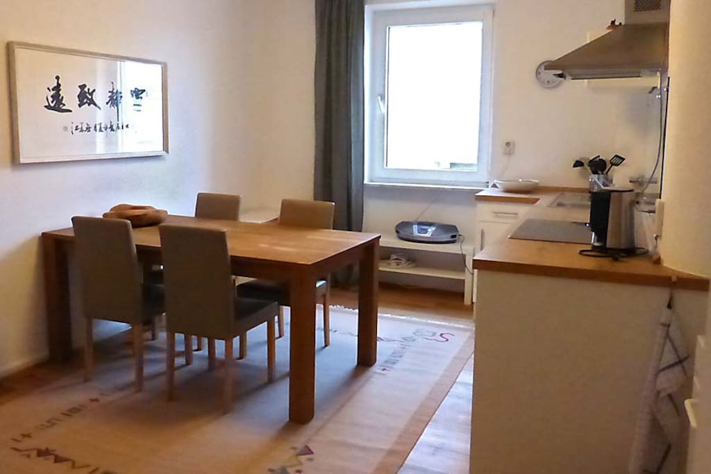Geräumige neue Küche - Spacious new kitchen - Cuisine spacieuse et toute nouvel