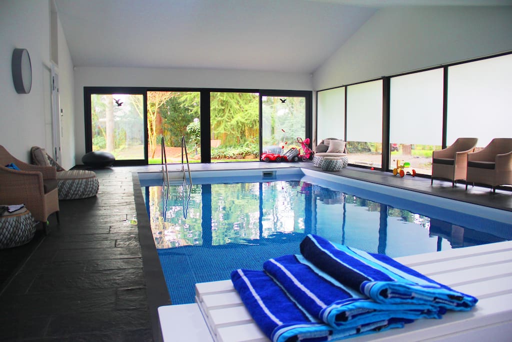 Luxus Familien Gruppen Villa Emg Bonn Koln Pool Villen Zur Miete In Bonn Nordrhein Westfalen Deutschland