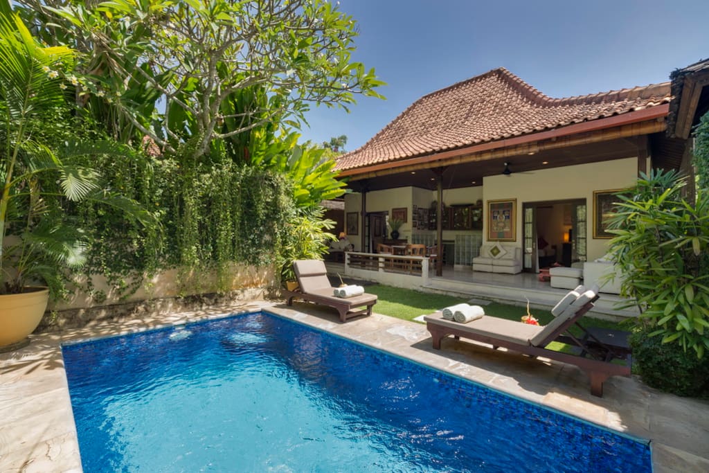 Deluxe 2 Bedroom Pool Villa - Pool Day time