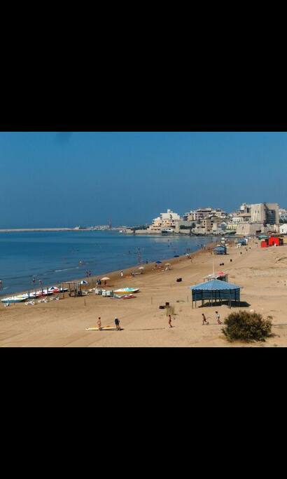 spiaggia accanto torre Cabrera, a pochi minuti dalla casa