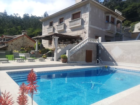 Casa con piscina
Casa Salvante