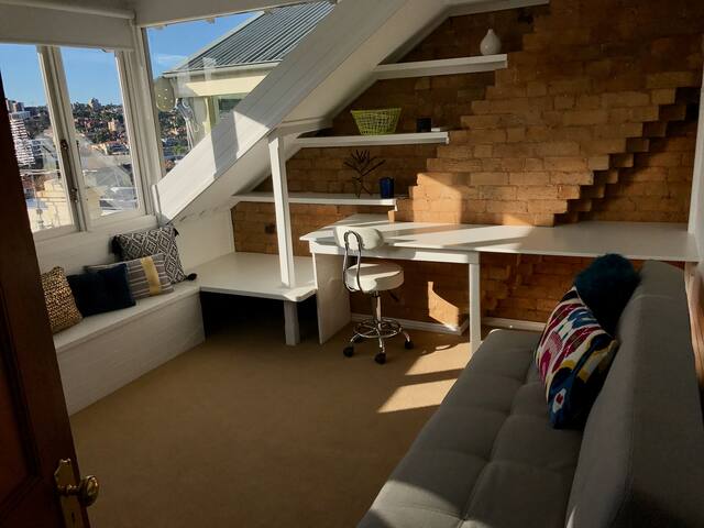 Kirribilli / Sydney Grand Terrace House gallery image 5