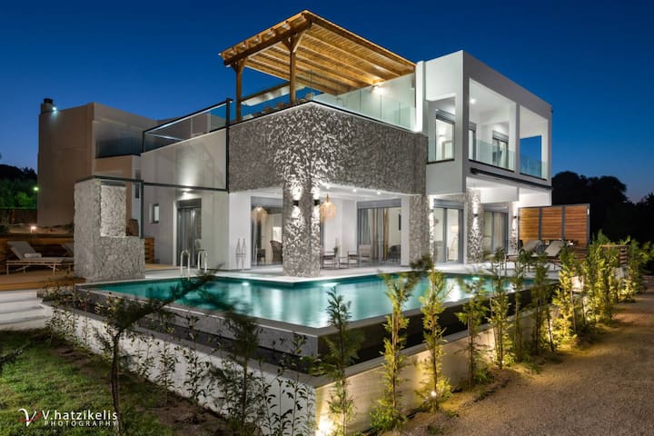 Pine hill residence