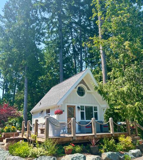 Cozy cottage by the sea