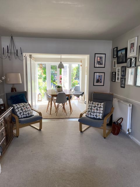 Top performing Airbnb: House in the heart of Stratford-upon-Avon in Stratford Upon Avon