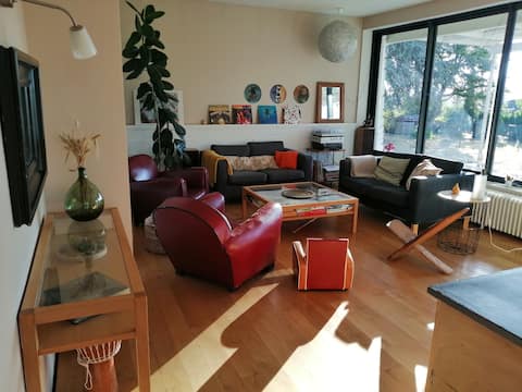 Atypical and peaceful vacation home: 3 bedrooms