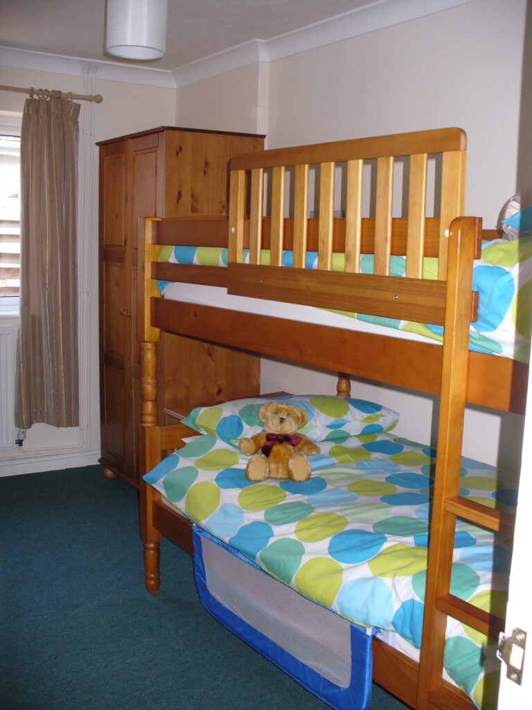 غرفة بطابقين