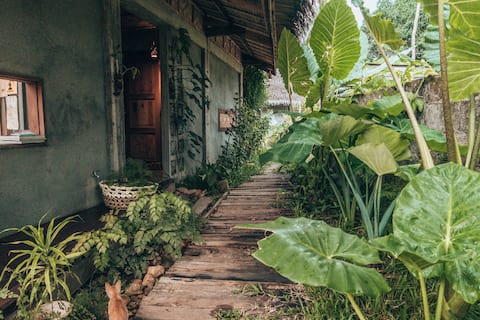North Siargao Get-away @loa.stay Siquijor room