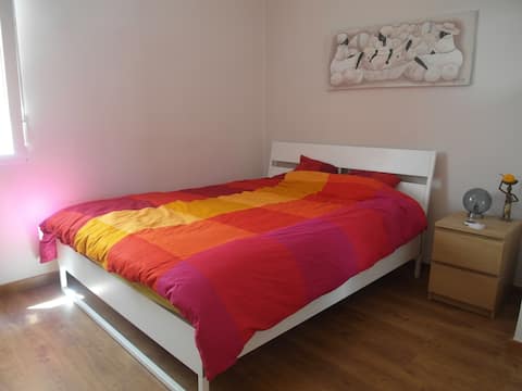 Lovely room in a modern appartement